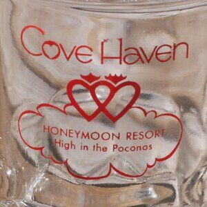 Cove Haven Honeymoon Resort Poconos Stein